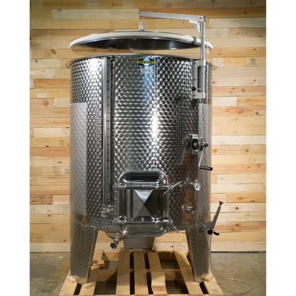 2200 l (581 gal) Speidel Variable Volume Max Jacketed Dish Bottom Tank with Oversized Manway, Extended Legs - PLACEHOLDER