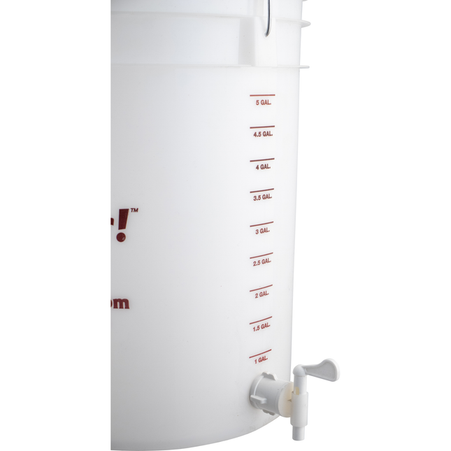 Plastic Bucket With Spigot (6 Gallon)