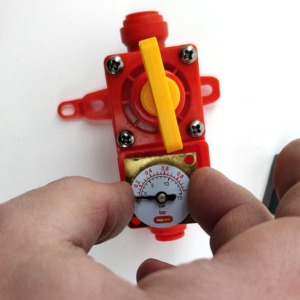 Blowtie 2 Diaphragm Spunding Valve - Adjustable PRV w/ Integrated Gauge (0-15 psi) - 8mm Duotight