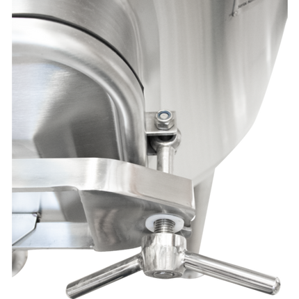 MB - Insulated Mash Tun - 7 bbl with Mash Rake and Plow System (New Square Manway)