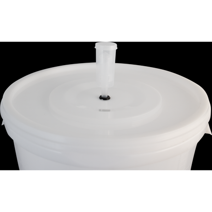 7.9G (30 L) Wine Fermenter With Spigot and Lid