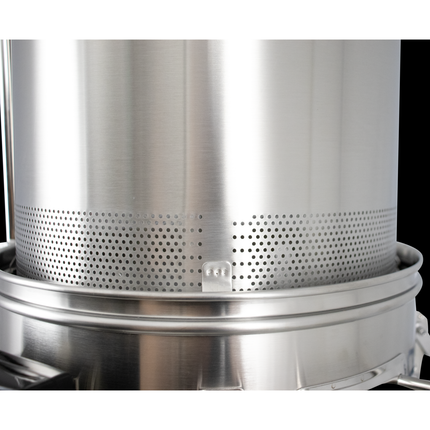 BrewZilla All Grain Brewing System | Gen 4.1 | Integrated Pump | Includes Wort Chiller | WiFi | Bluetooth | RAPT | 35L | 9.25G | 220V - Open Box