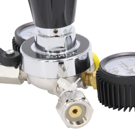 KOMOS Universal 50 - Dual Gauge CO2 Regulator - 50 psi
