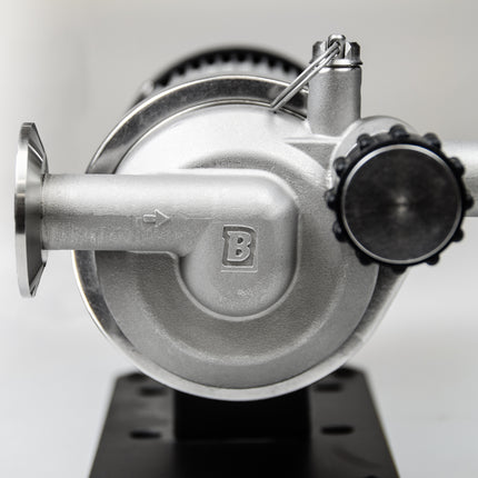 RipTide Pump V1.5 TC-European - 230V, Mag Drive, With Vent Barb and replaceable shaft