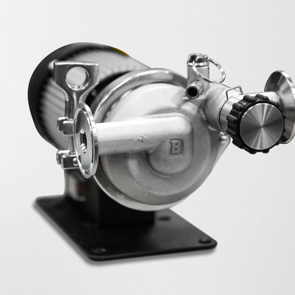 RipTide Pump V1.5 TC-European - 230V, Mag Drive, With Vent Barb and replaceable shaft