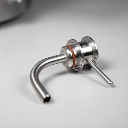 Tri-Clamp rotating diptube assembly