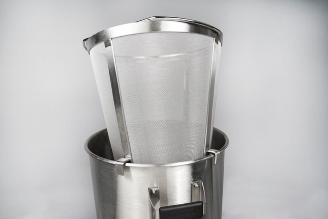 Grain Basket, handle, and basket hardware for all in one